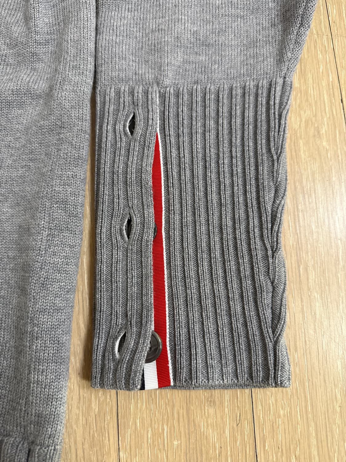 톰브라운 롱 가디건 상품이미지4