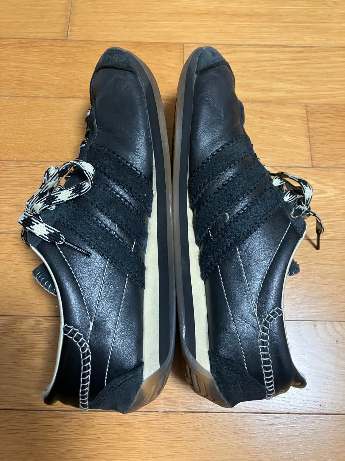 아디다스 x 웨일스 보너 컨트리 코어 블랙 270 상품이미지3