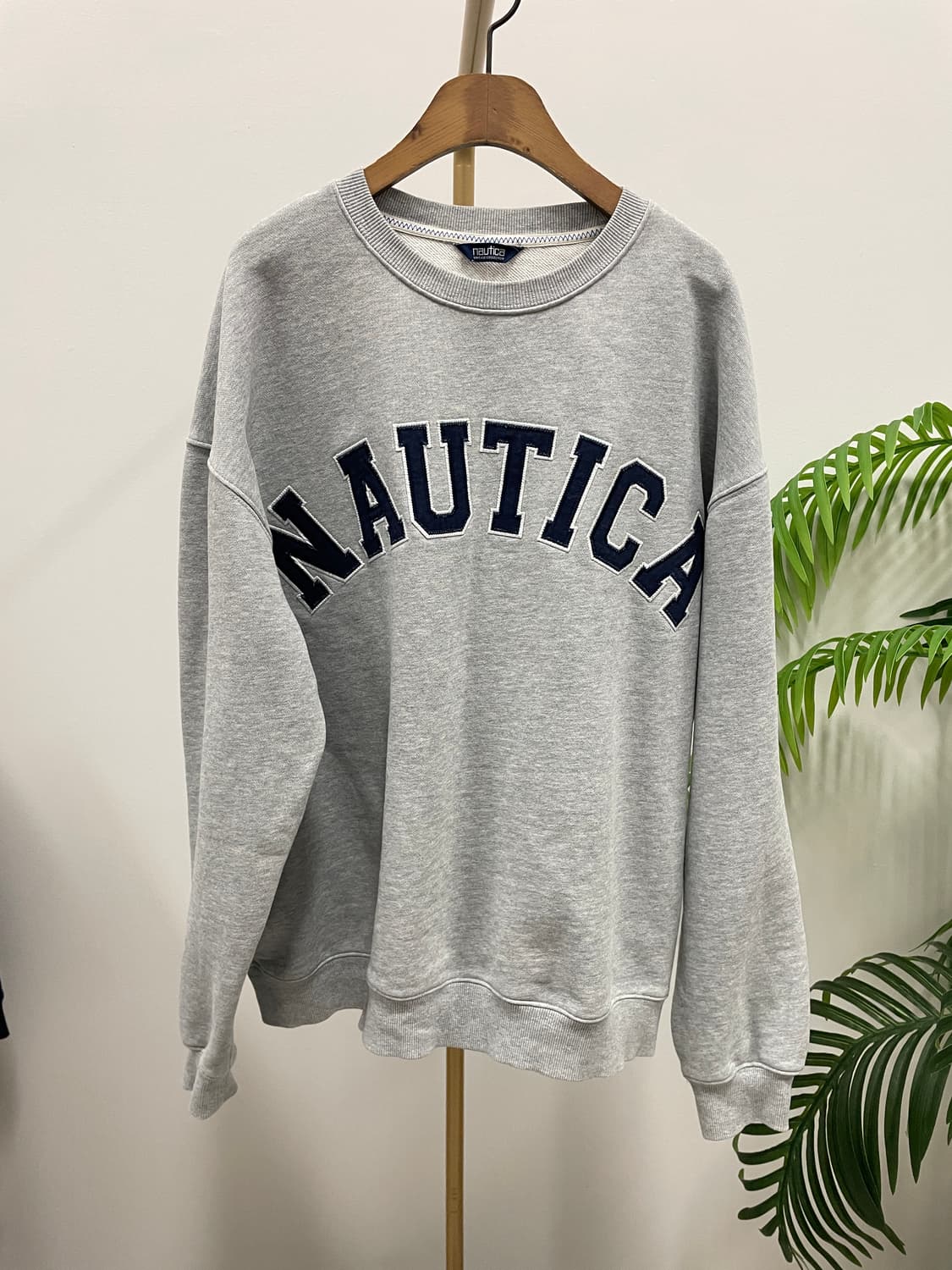 노티카 맨투맨 상품이미지1