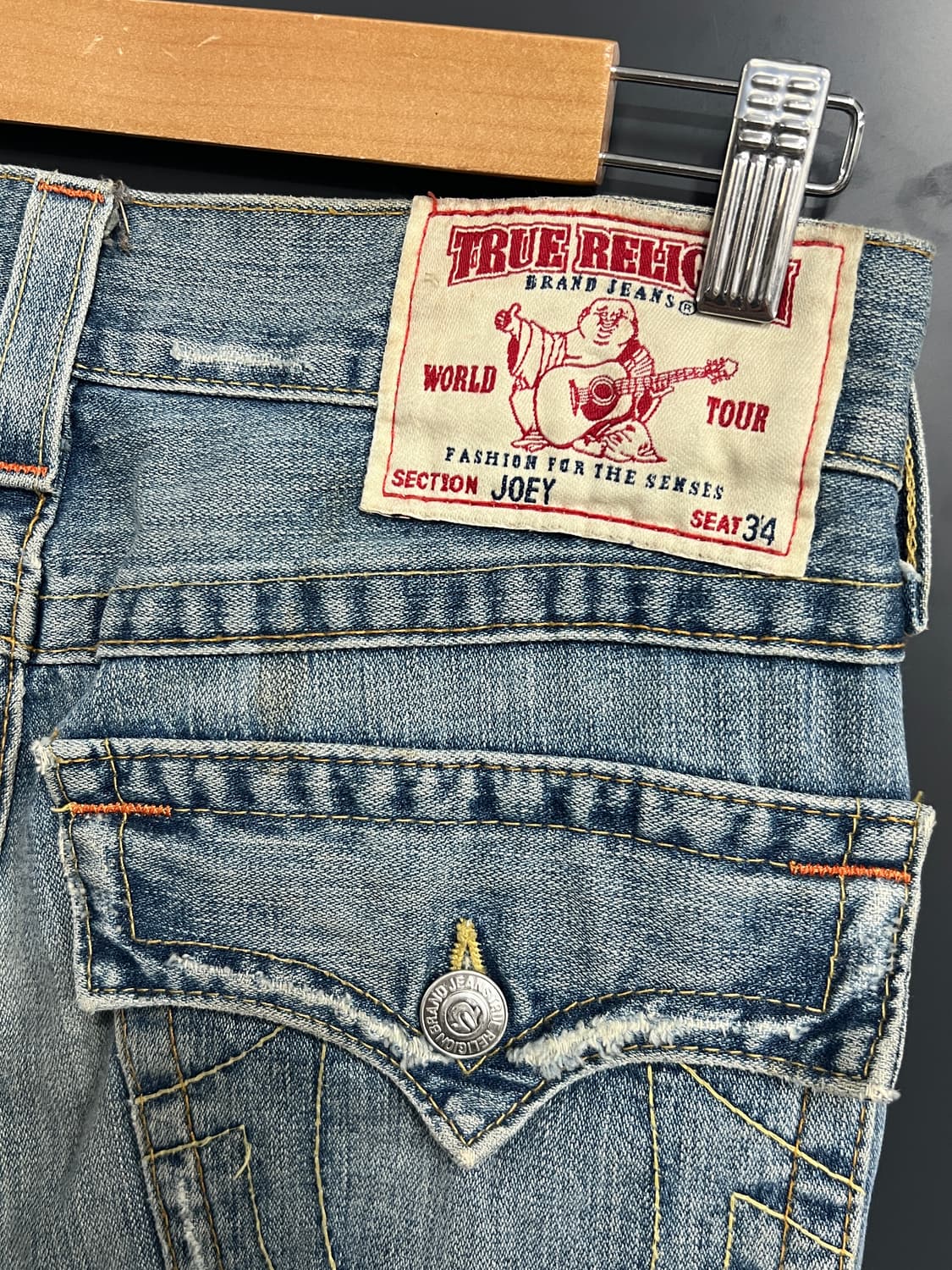 True Religion 트루릴리전 조이 나팔핏 부츠컷 연청 데님 팬츠 상품이미지3