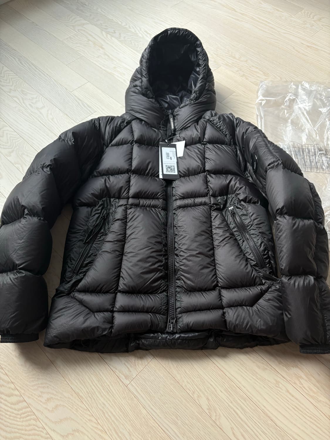 cp컴퍼니 25fw 디디쉘 dd쉘 후드 다운 자켓 블랙 s 상품이미지3