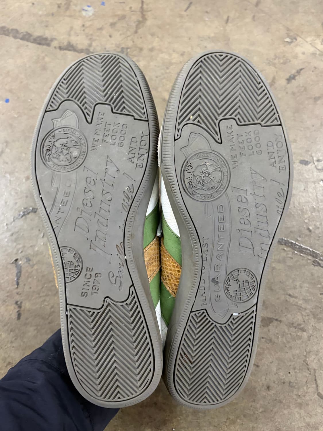 Disel 흰색/녹색 스니커즈 운동화 275 상품이미지8