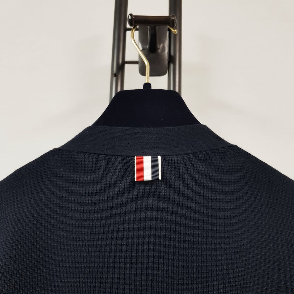 톰브라운 울 밀라노 스티치 4바 브이넥 롱 가디건 FKC289A 상품이미지6