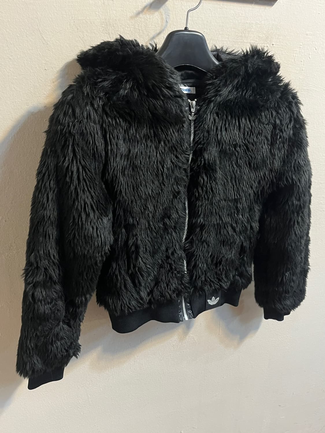 아디다스 퍼 후드 자켓 상품이미지3