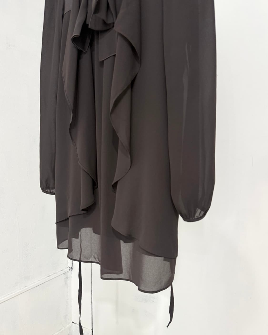 Lovely Feminine Taupe Ruffle Mini Dress 상품이미지9