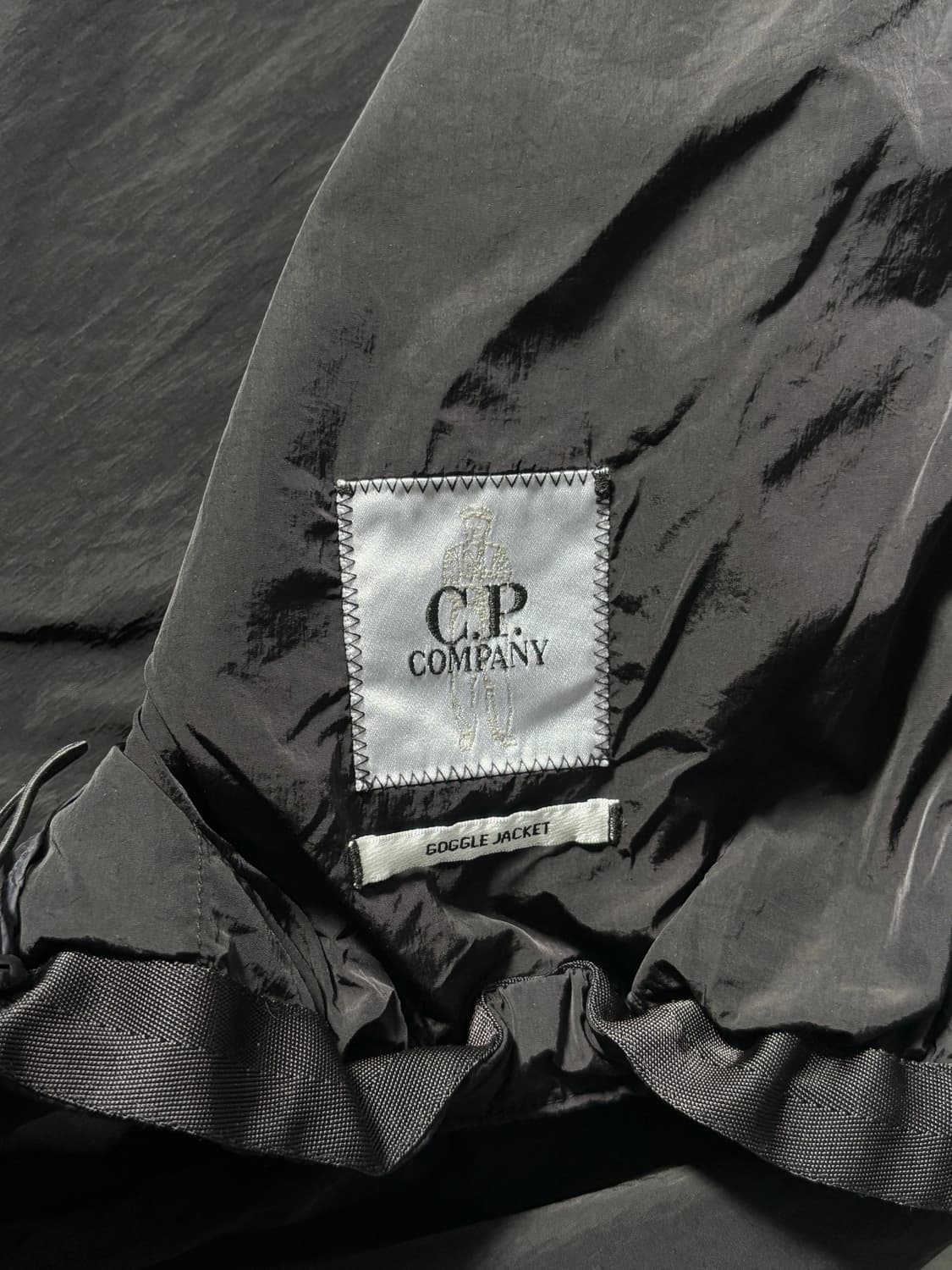 CP 컴퍼니 블랙 고글 나일론 후드 자켓 상품이미지6