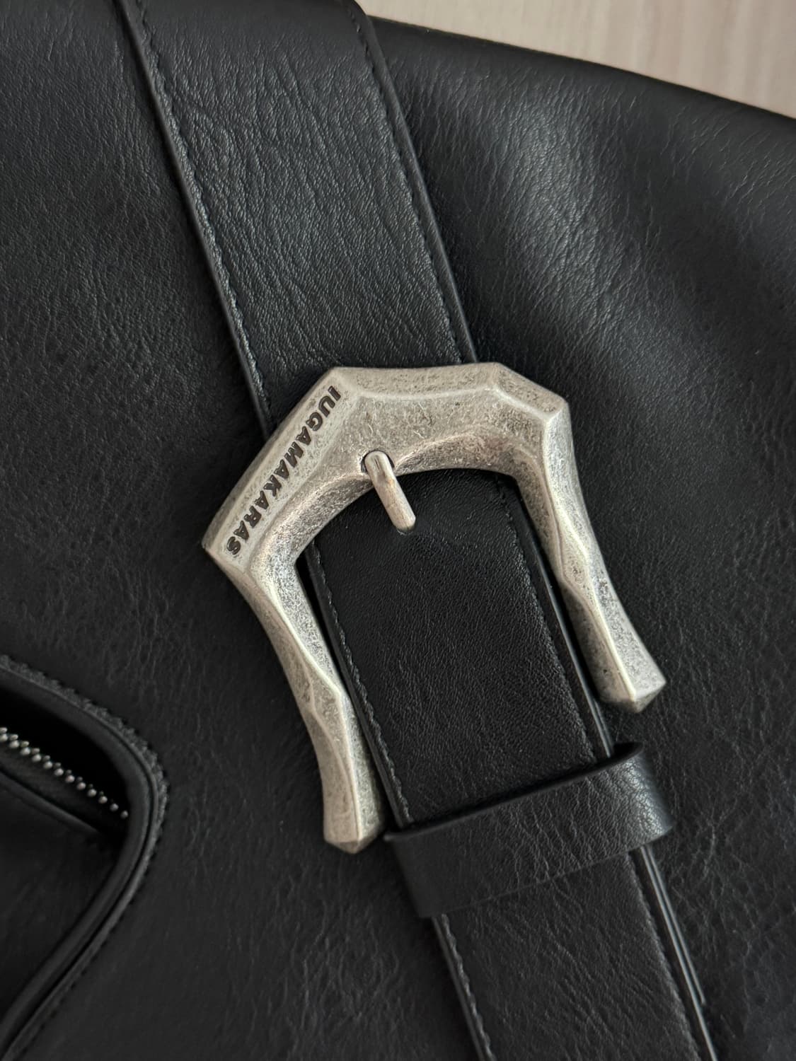 이우가마카라스 크로스백 상품이미지2