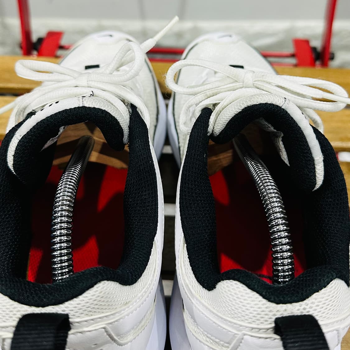 275) 나이키 운동화 남성 남자 신발 에어맥스 AP 화이트 블랙 상품이미지5