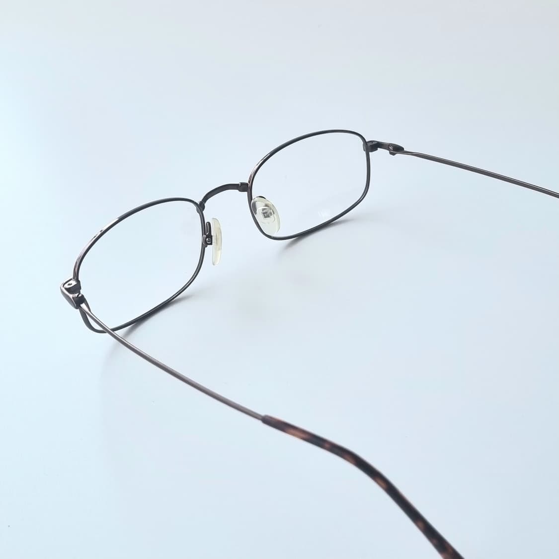 데드스탁 브라운 라운드사각 레트로 안경테  405 상품이미지5