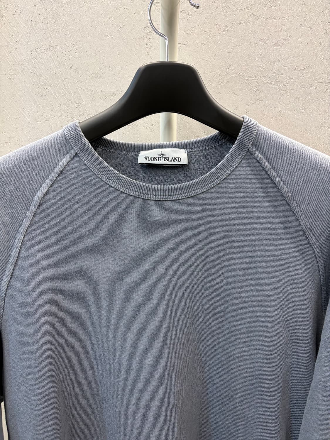 스톤 아일랜드 맨투맨 스카이블루 105 상품이미지3