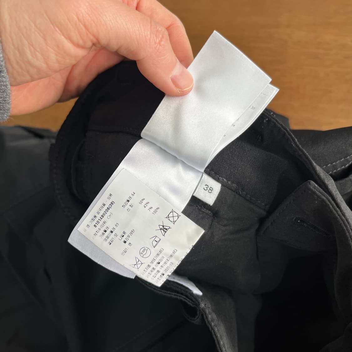 보테가베네타 2021 우먼 나일론 카고 팬츠 38 상품이미지9