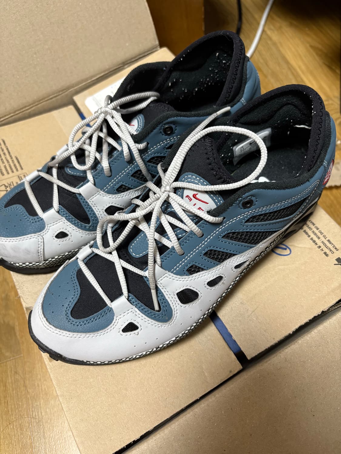 나이키ACG Air Exploraid 내추럴 그레이/애쉬 그린 상품이미지1