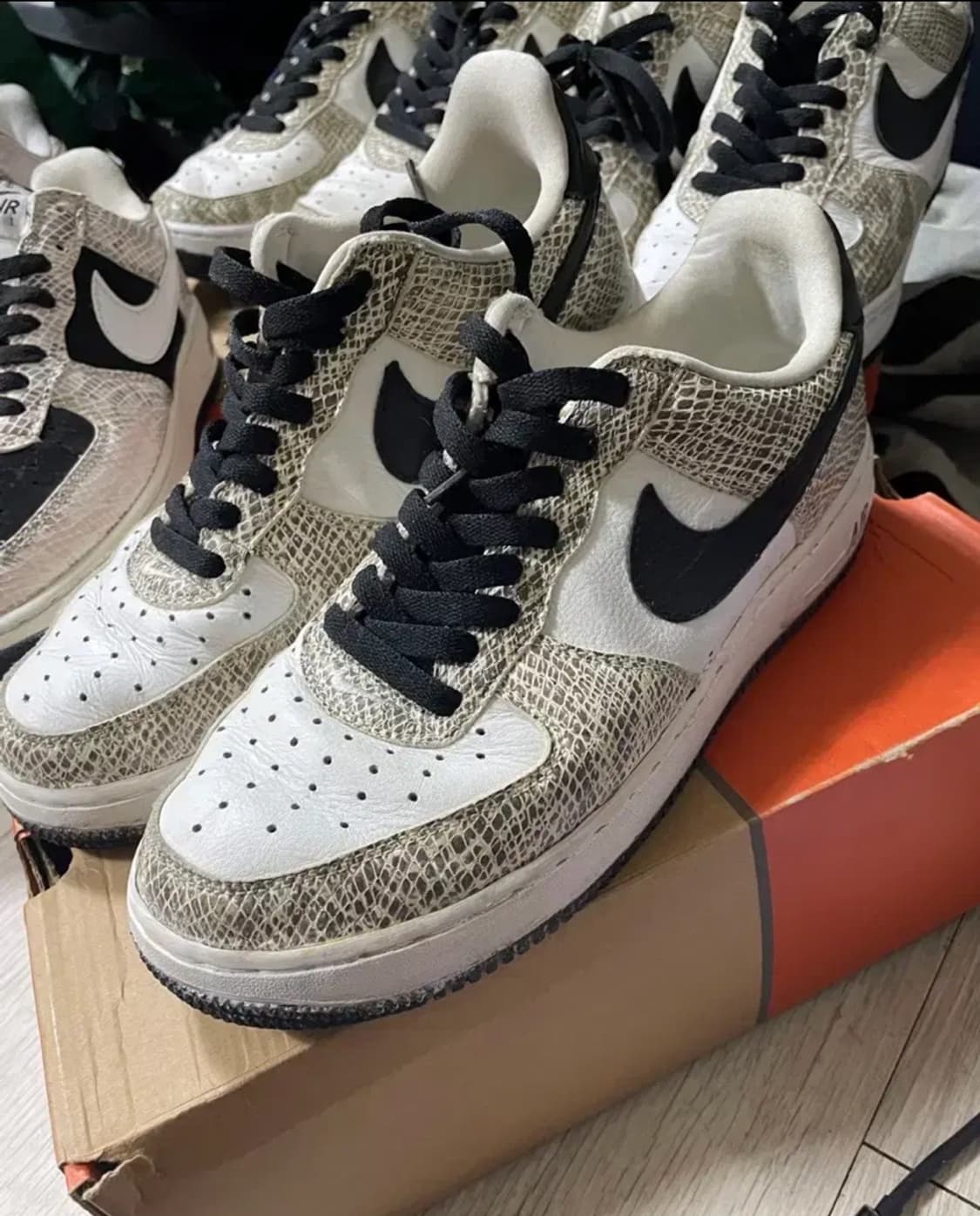 나이키 에어포스 1 뱀피 코즙 상품이미지1