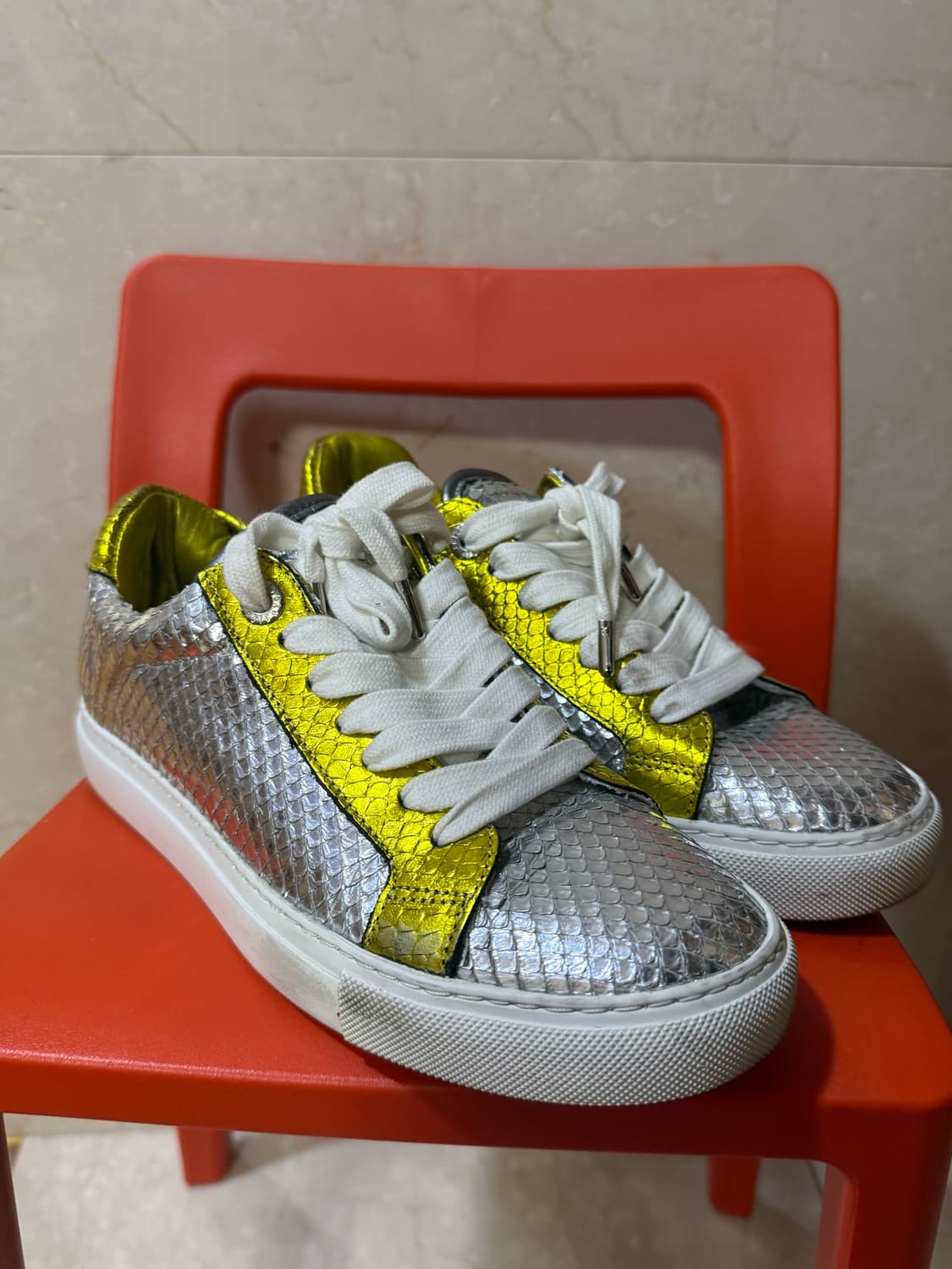 자딕 앤 볼테르 글로시 스니커즈 상품이미지1