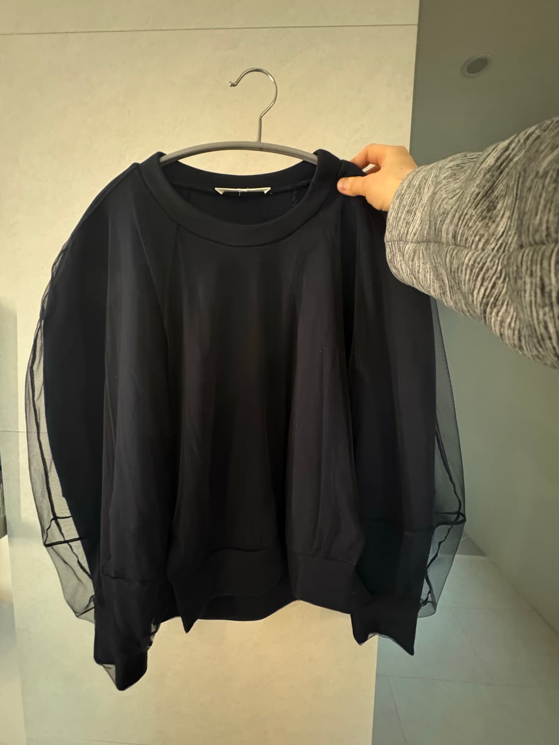 ENFOLD 네이비 컬러 블랙메쉬 상의 38 상품이미지1