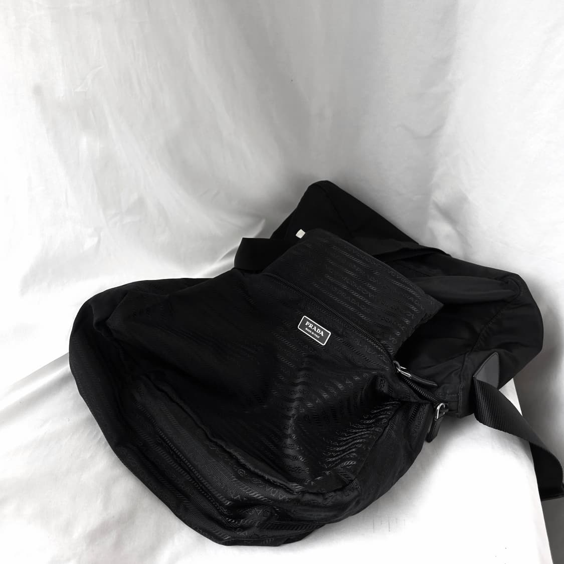 [정품 PRADA] 프라다 투포켓 지퍼 나일론 남성 크로스백 라지 상품이미지7
