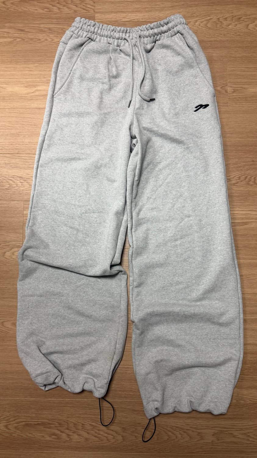 탄산 마그네슘 스터드 스웻 팬츠 그레이 1회 착용 상품이미지1