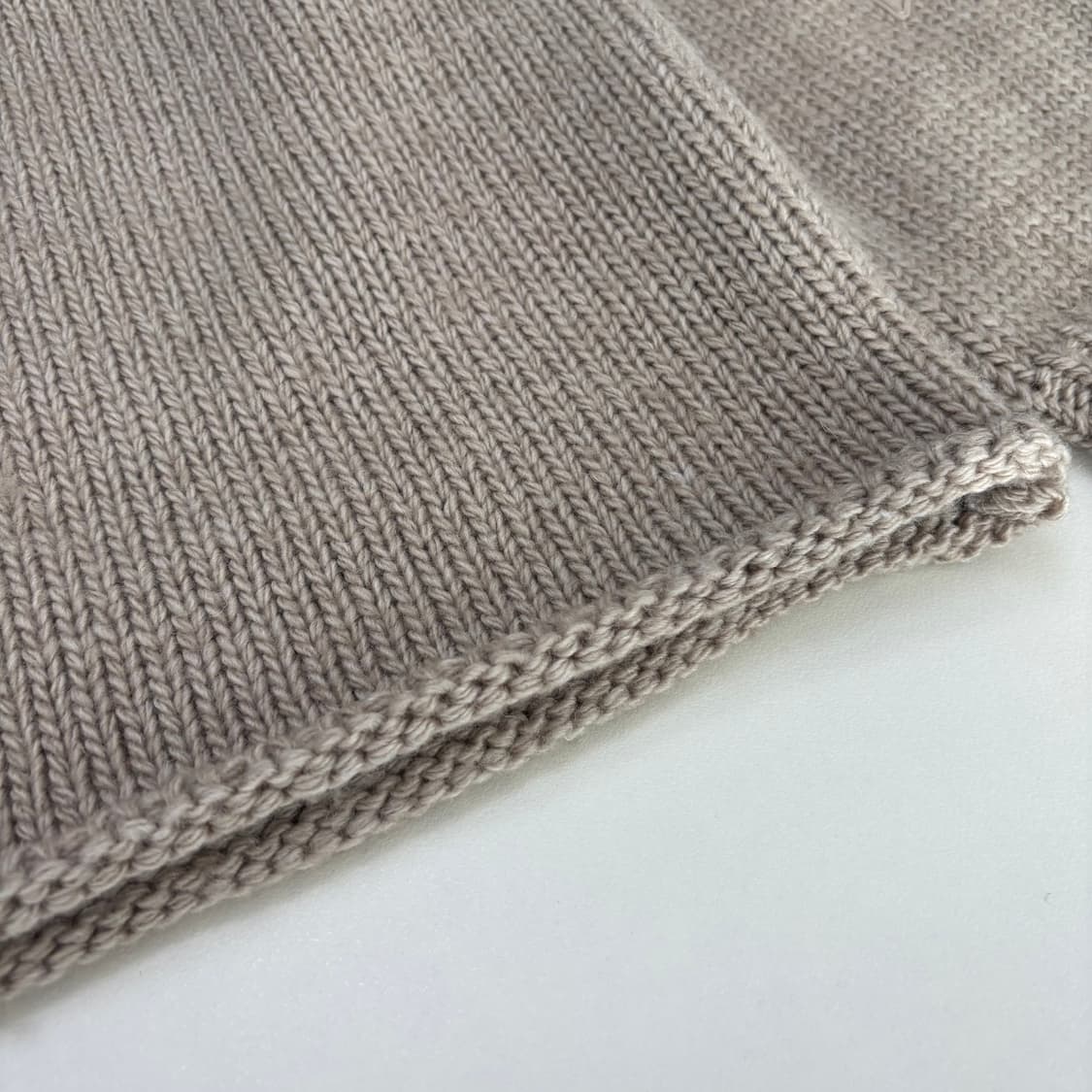 오픈와이와이 베이지 니트 스웨터 (상태 좋음) 상품이미지2