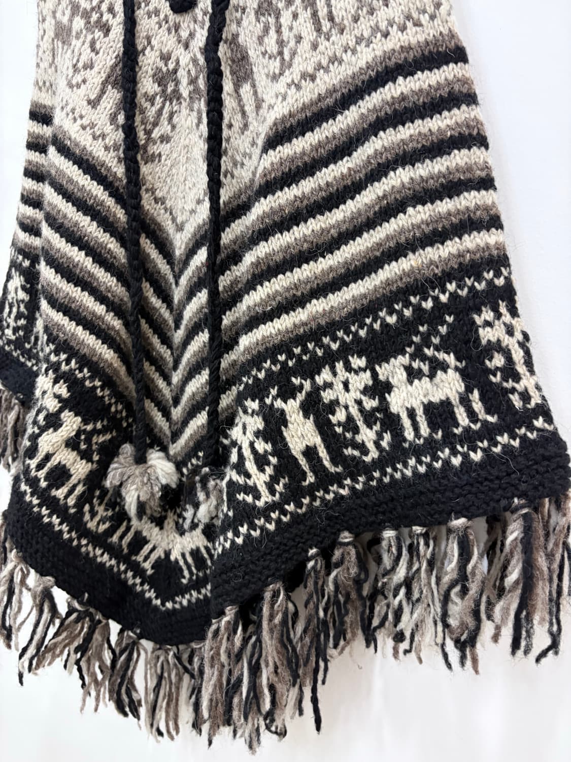 노르딕 모리 케이프 망토 상품이미지8