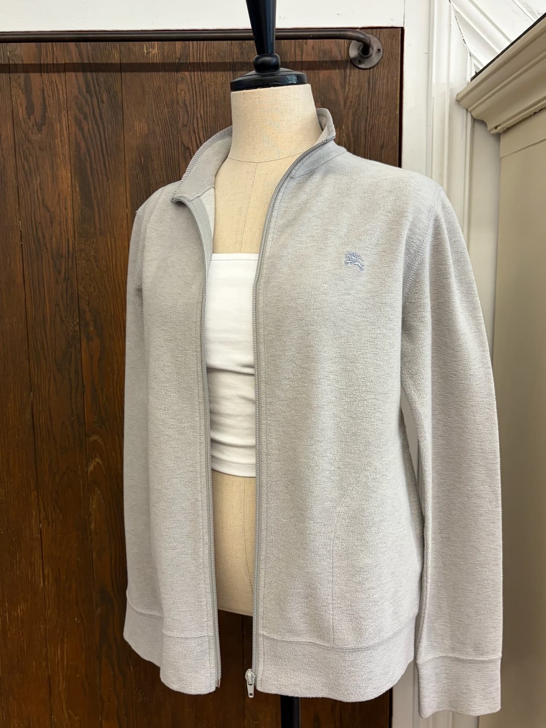 버버리 정품 그레이 기모집업 상품이미지2