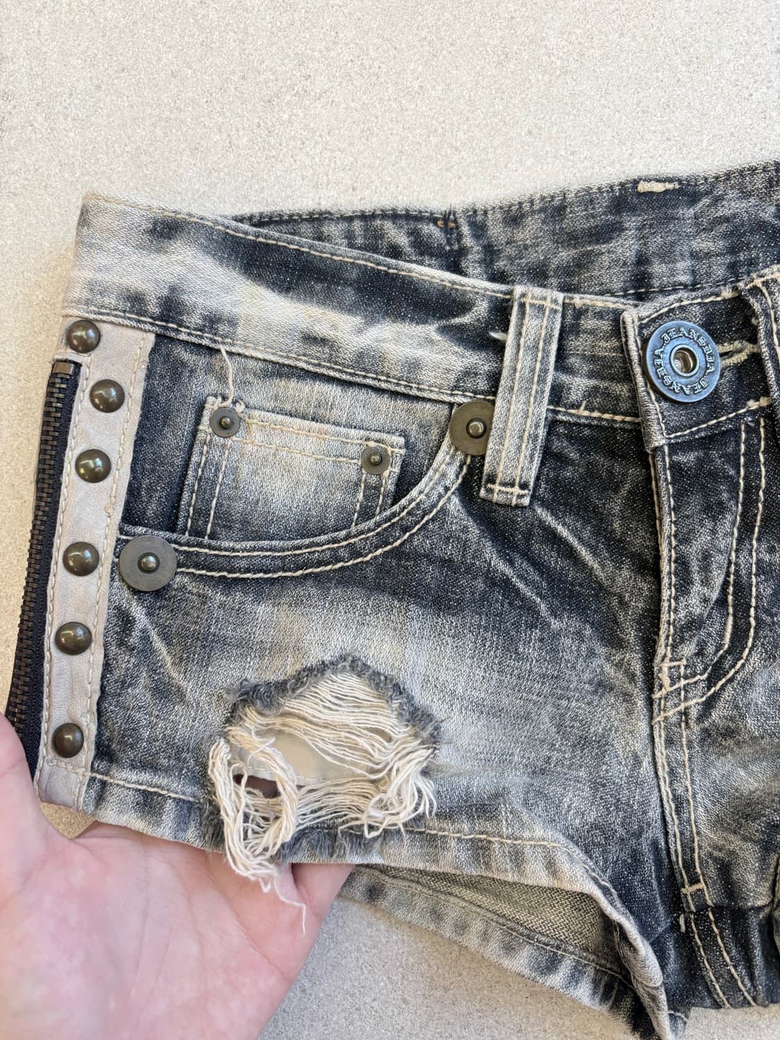 d.i.a. 데님 지퍼 디테일 숏츠 상품이미지4