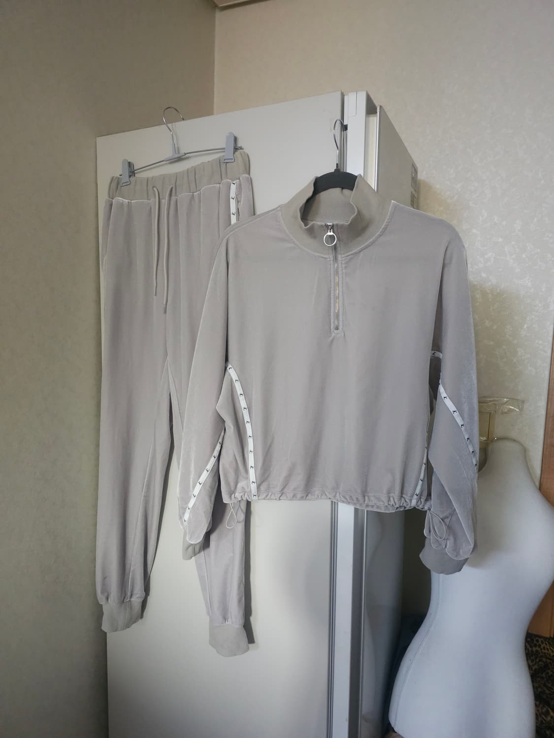 쥬시 꾸뛰르 벨벳트레이닝복 셋트 셋업 상품이미지1