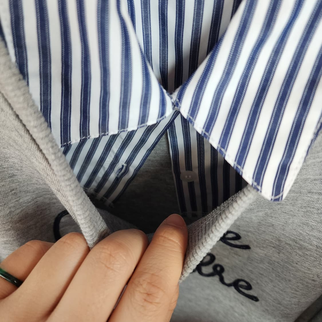 코데즈컴바인 레이어드 맨투맨 셔츠 그레이 상품이미지3