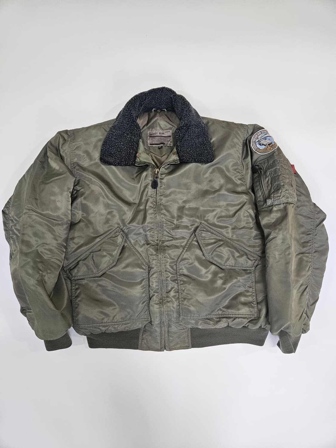 스모키베어 항공점퍼 상품이미지1