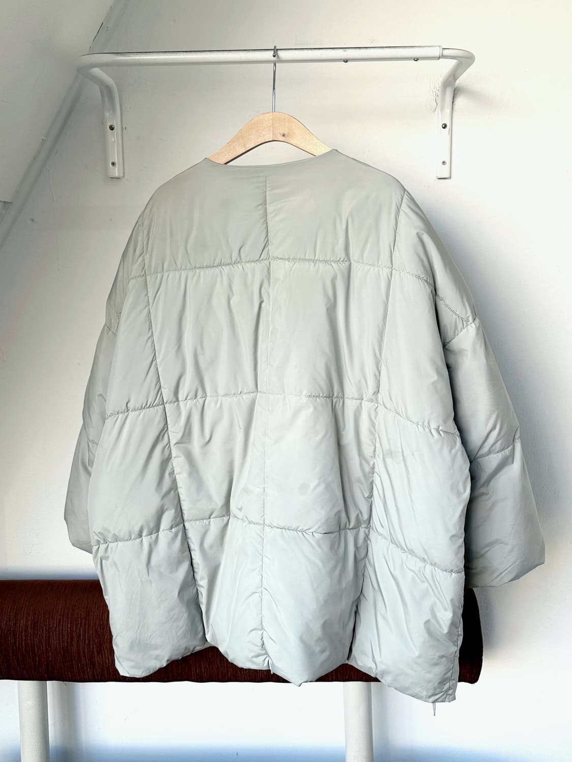 Padded design crew neck over parka 상품이미지8