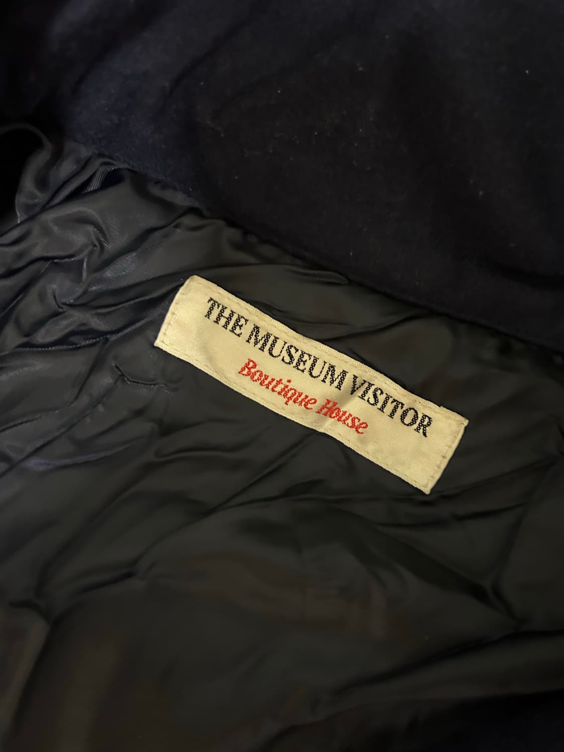 더 뮤지엄 비지터 THE MUSEUM VISITOR  WRINKLE VA 상품이미지3