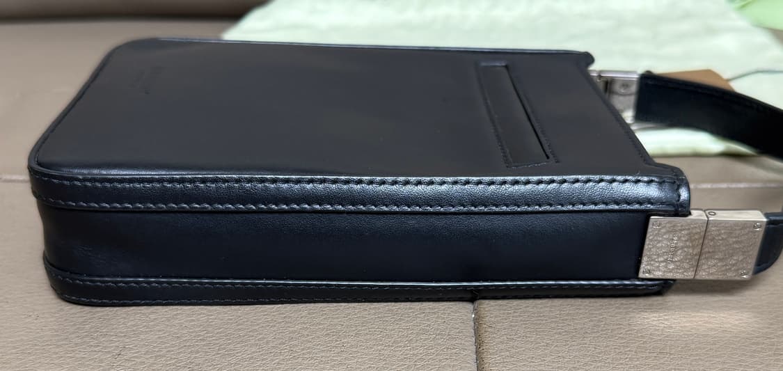 버버리 올림피아 카프스킨 크로스백 블랙 상품이미지7