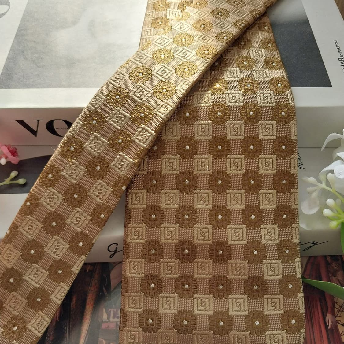 휴고보스 실크 브라운 자카드 넥타이 9.2cm A+등급 K1855
 상품이미지4