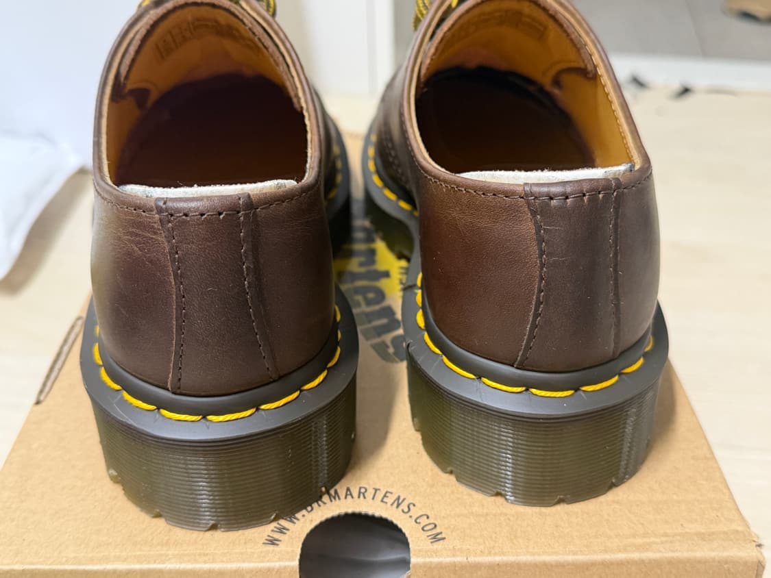 닥터마틴 1461 벡스 크레이지홀스 (브라운) 230 상품이미지5