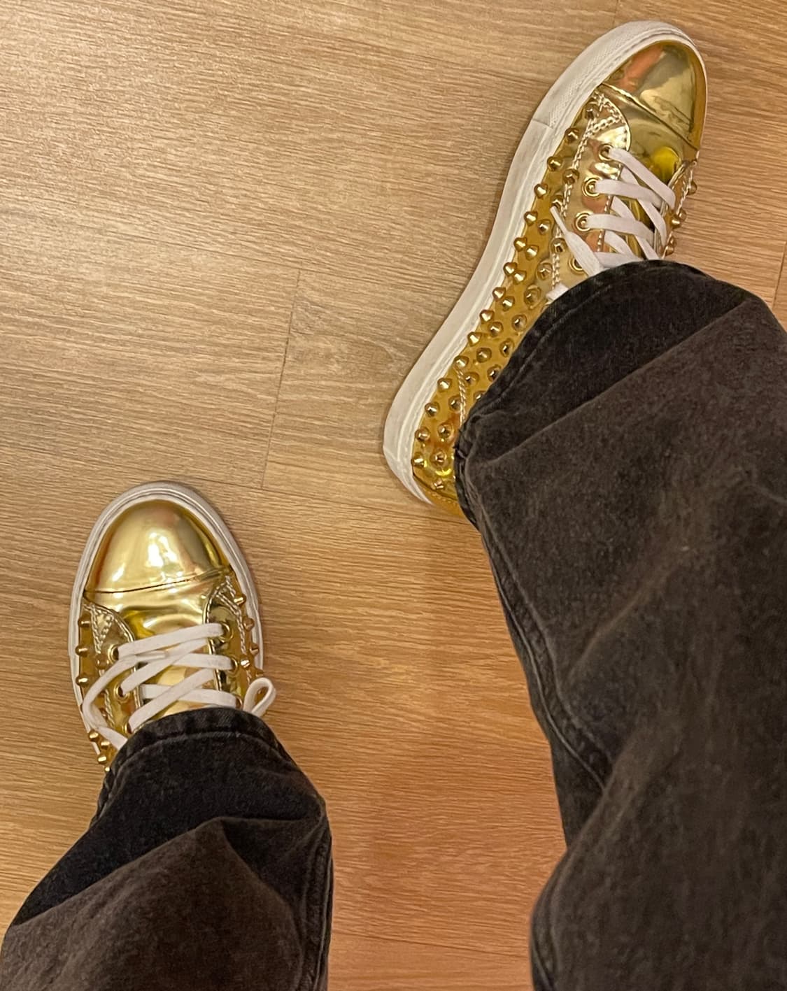  GIENCHI(젠치) 골드 스터드 스니커즈 37 / 박스 포함 상품이미지9