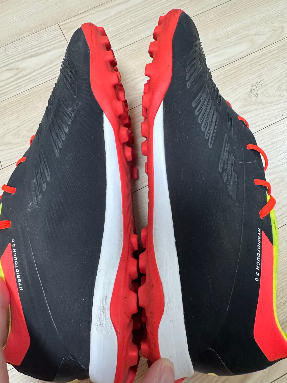 아디다스 프레데터 24 엘리트 tf 300사이즈 팝니다 상품이미지3