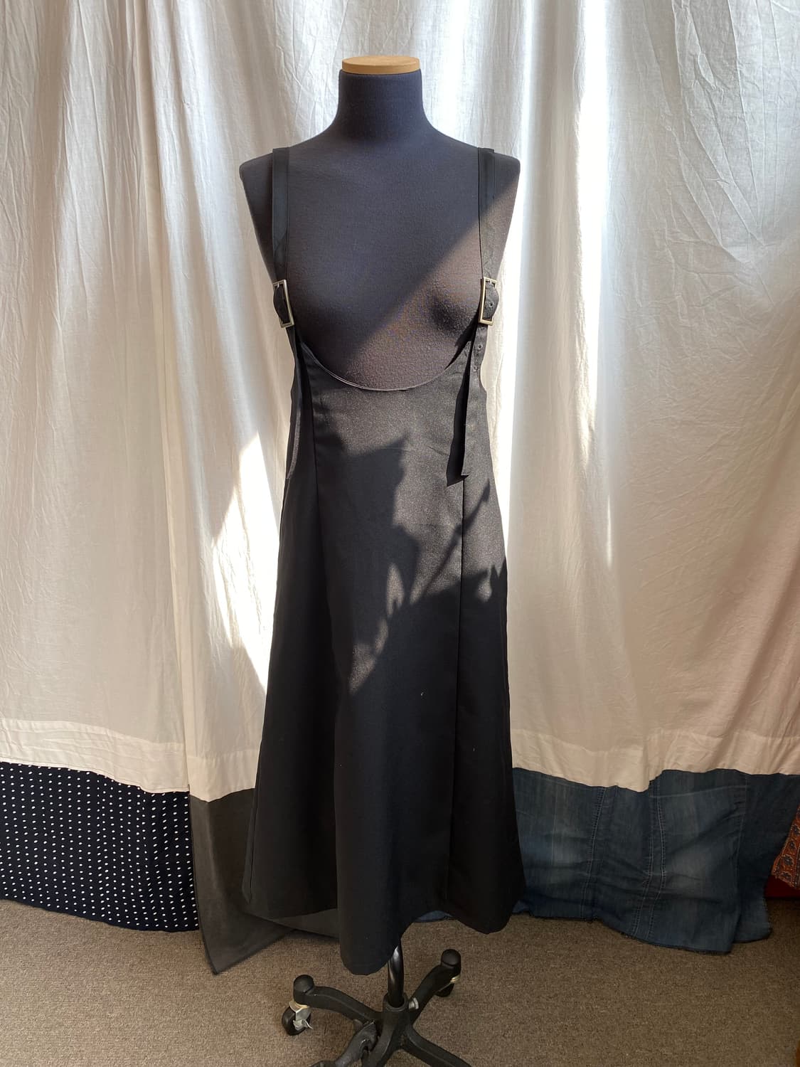 COLZA 블랙 서스펜더 원피스(M) 상품이미지9