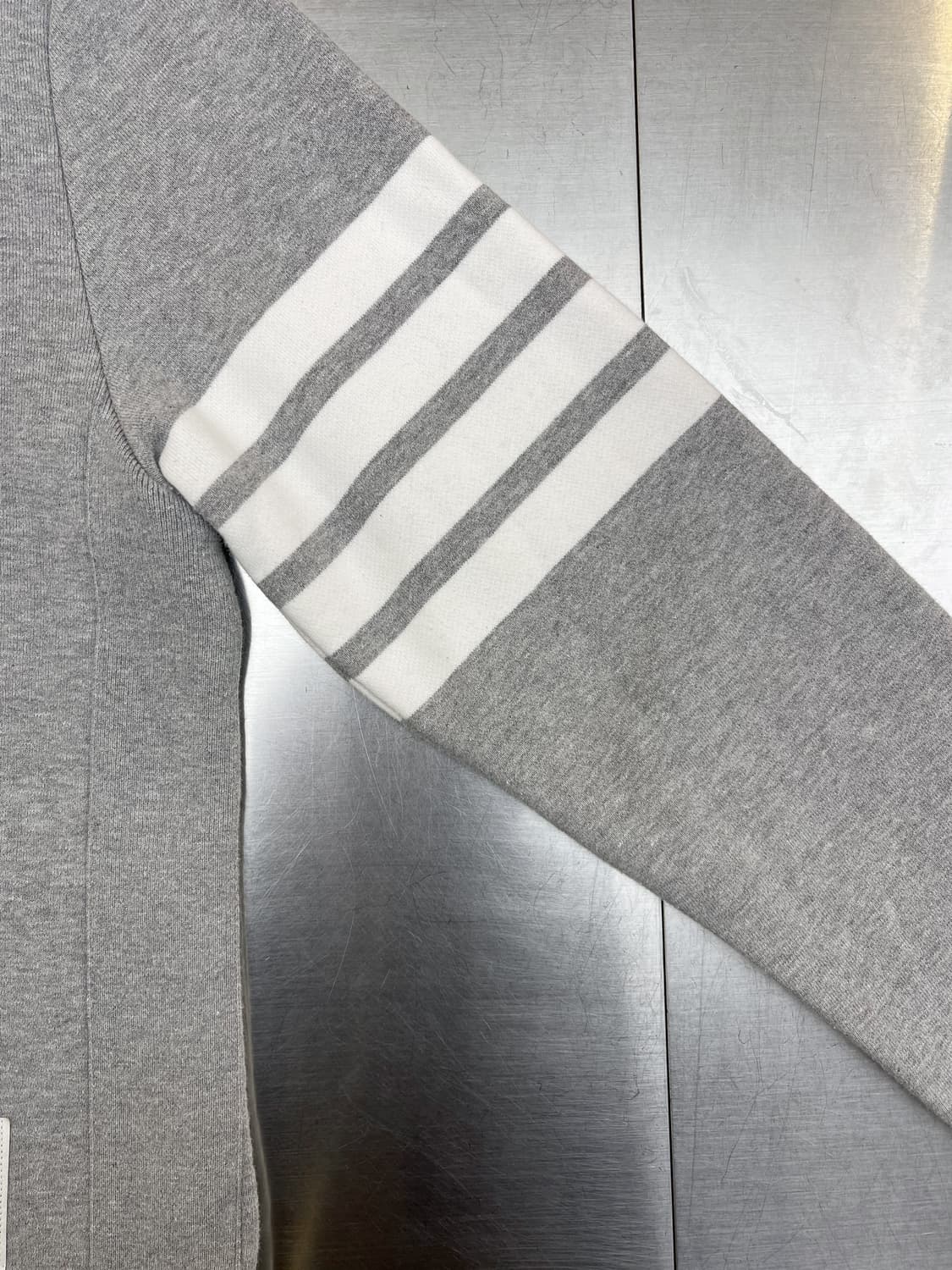 톰브라운 24F/W 4-bar 스웻셔츠 상품이미지4