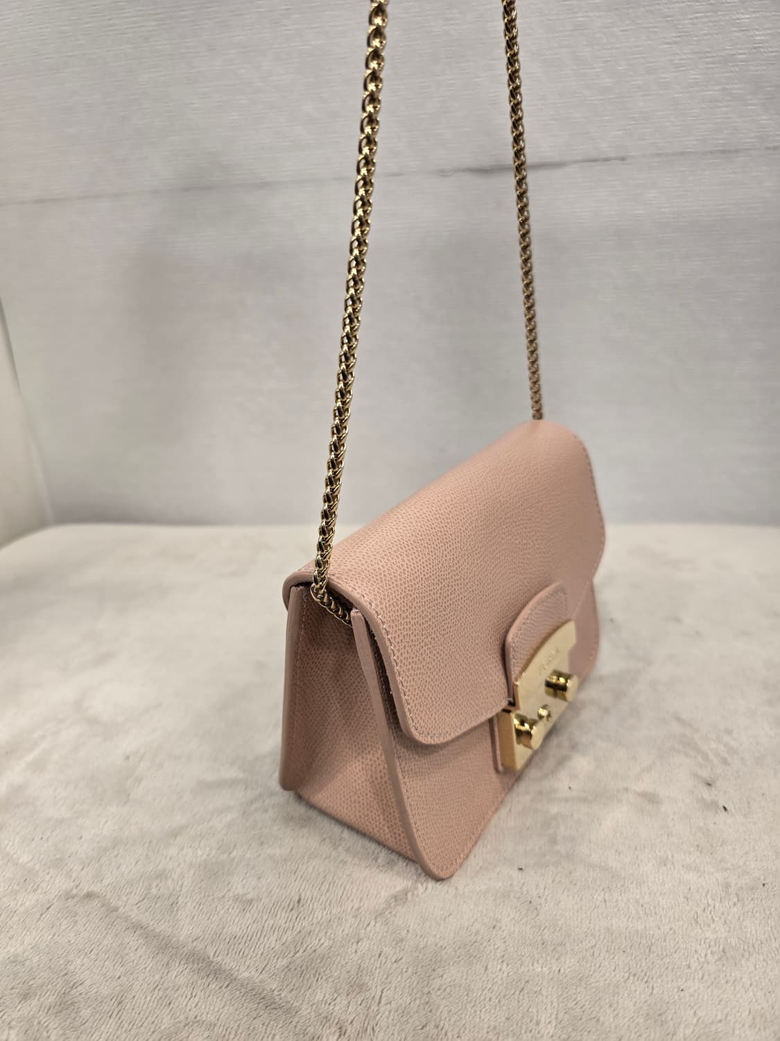 훌라 FURLA 메트로폴리스 미니 크로스백 체인백 가방 상품이미지3