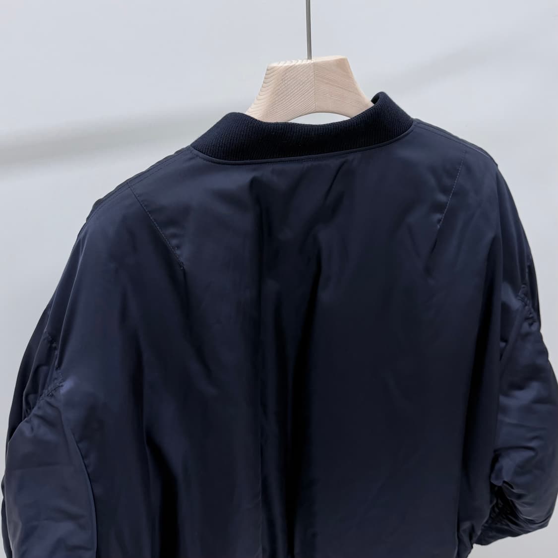 [S급/XL] 프라다 리나일론 봄버 블루종 자켓 다크네이비 상품이미지6