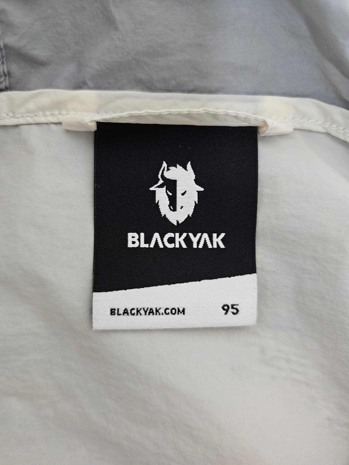 블랙야크 바람막이 후드자켓 95 상품이미지3