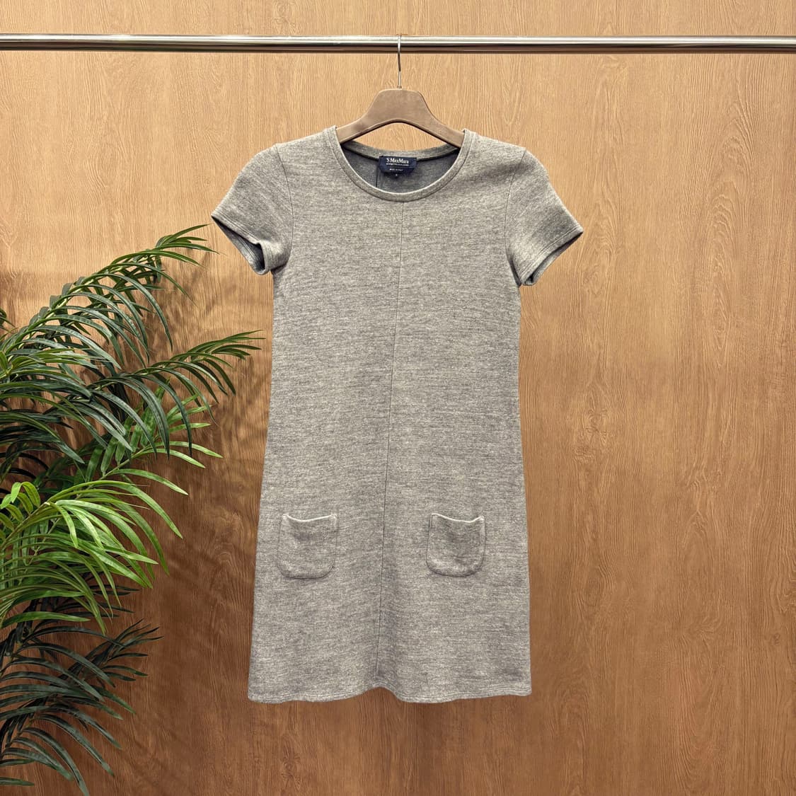 막스마라 미디 원피스 더블 포켓 라운드넥 디테일 스트레이트핏 그레이 상품이미지1