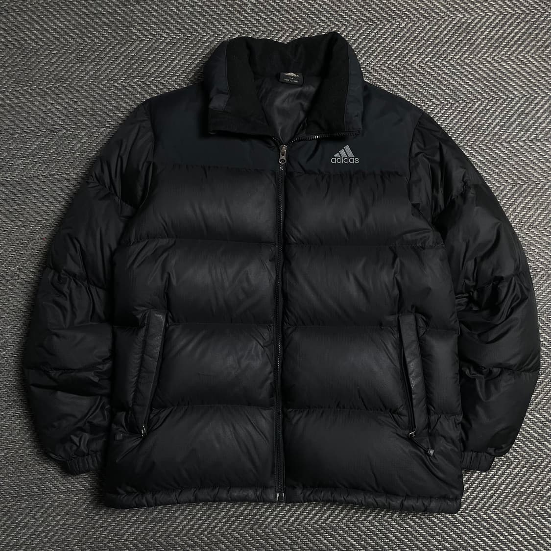 아디다스 자수로고 덕 다운 푸퍼 패딩 블랙o 5395 상품이미지2