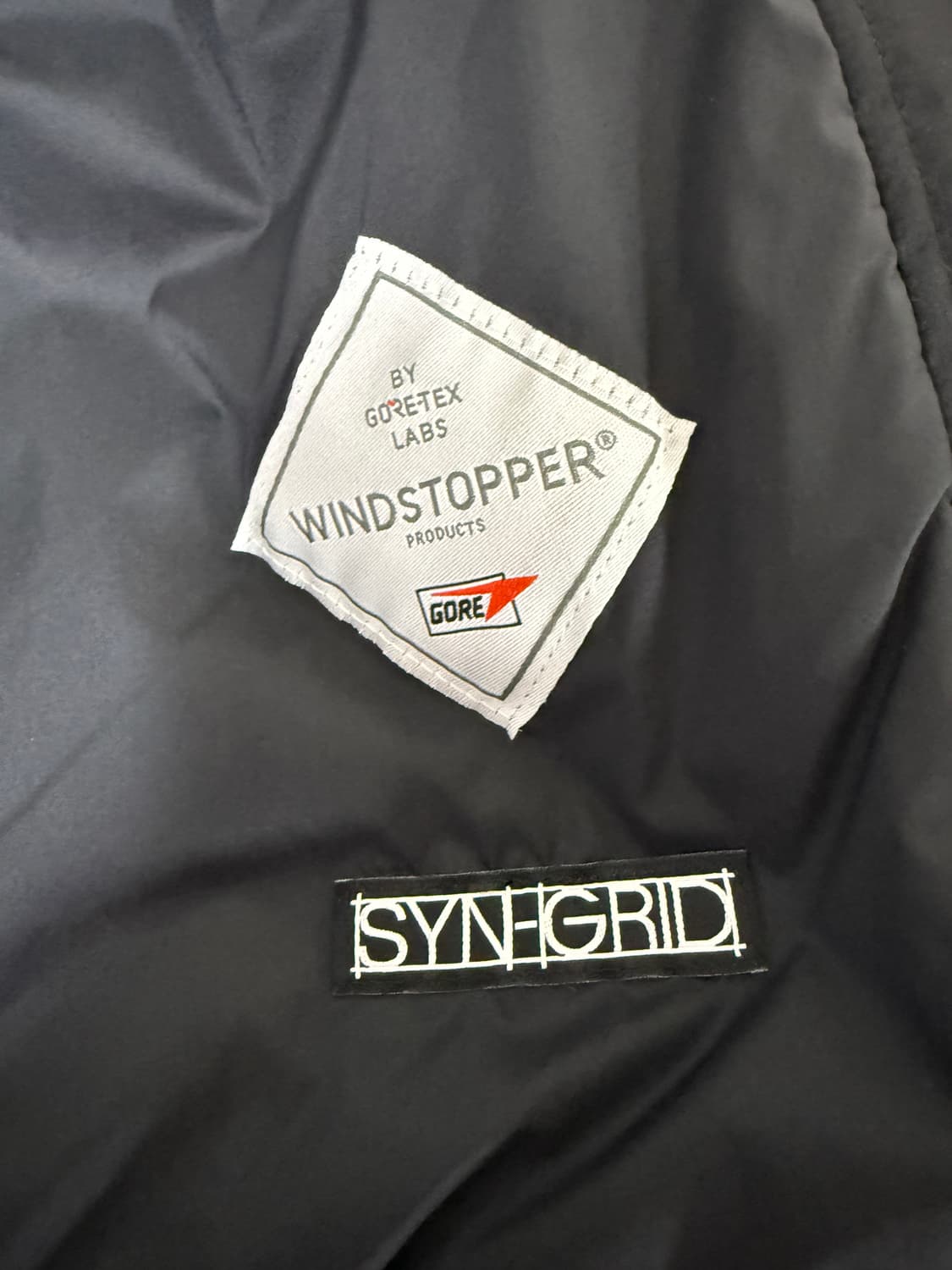 25fw 골드윈 고어텍스 패딩 상품이미지2