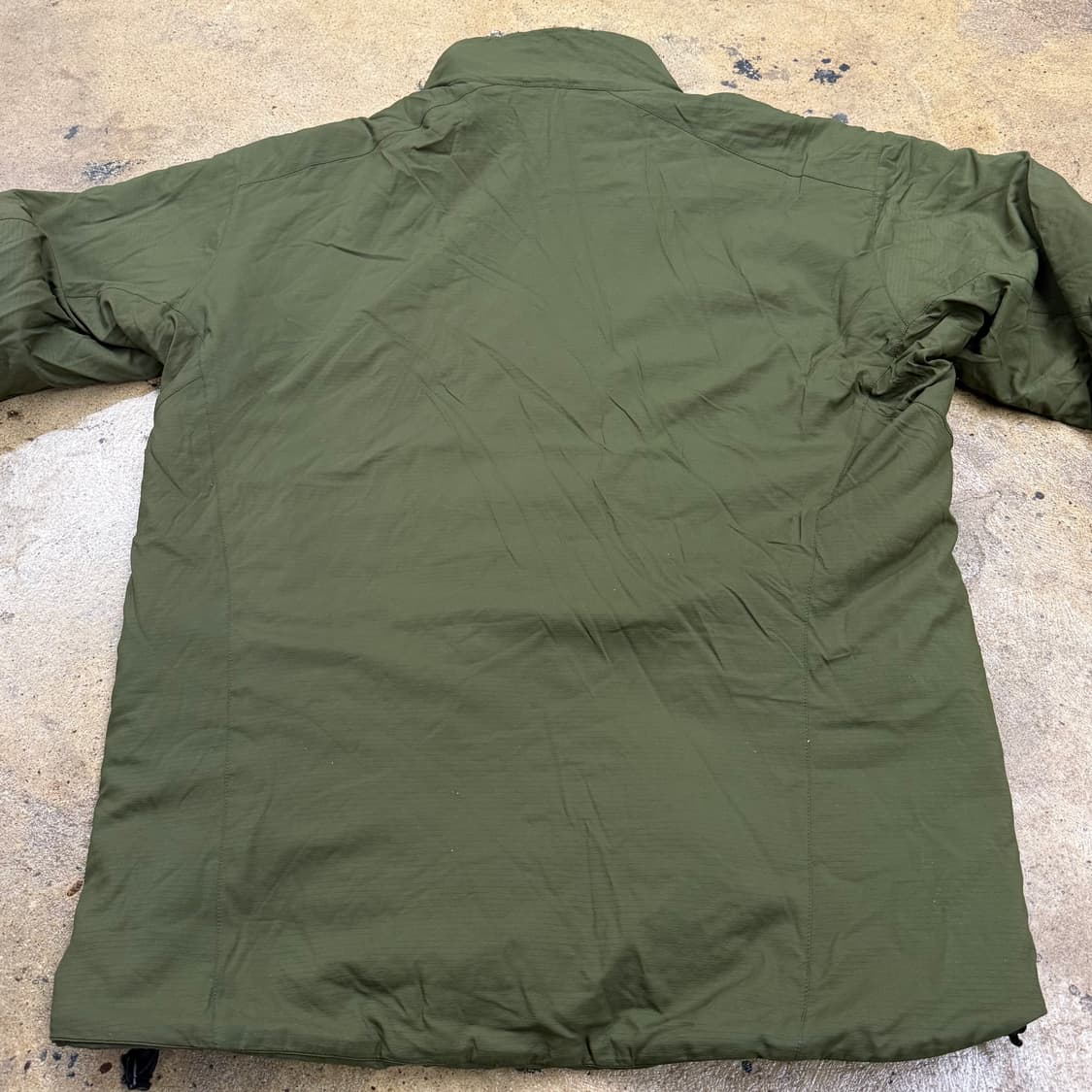 [정품/M] 아크테릭스 아톰 자켓 카키 b8 상품이미지4