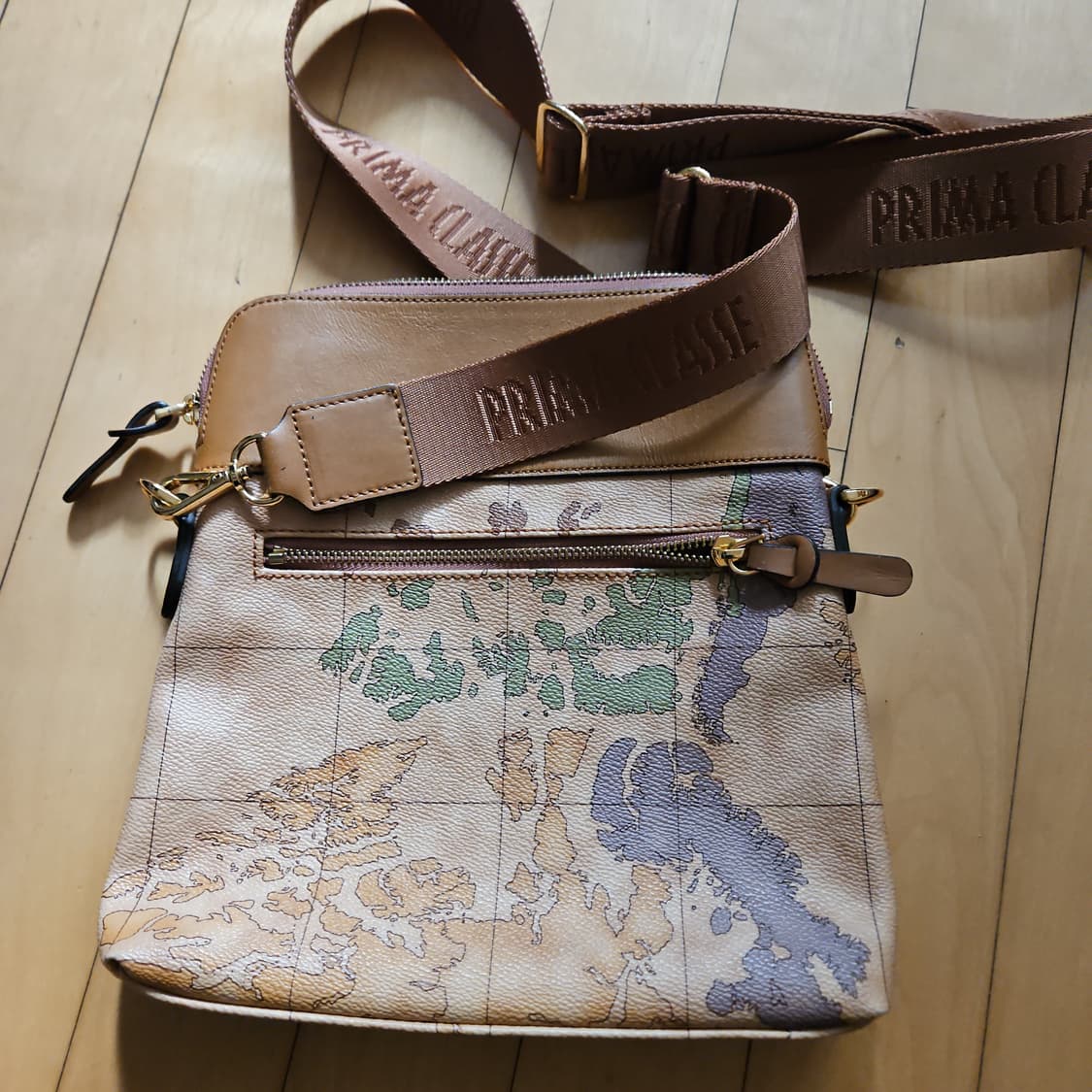 프리마클라쎄 세계지도 크로스백 상품이미지2