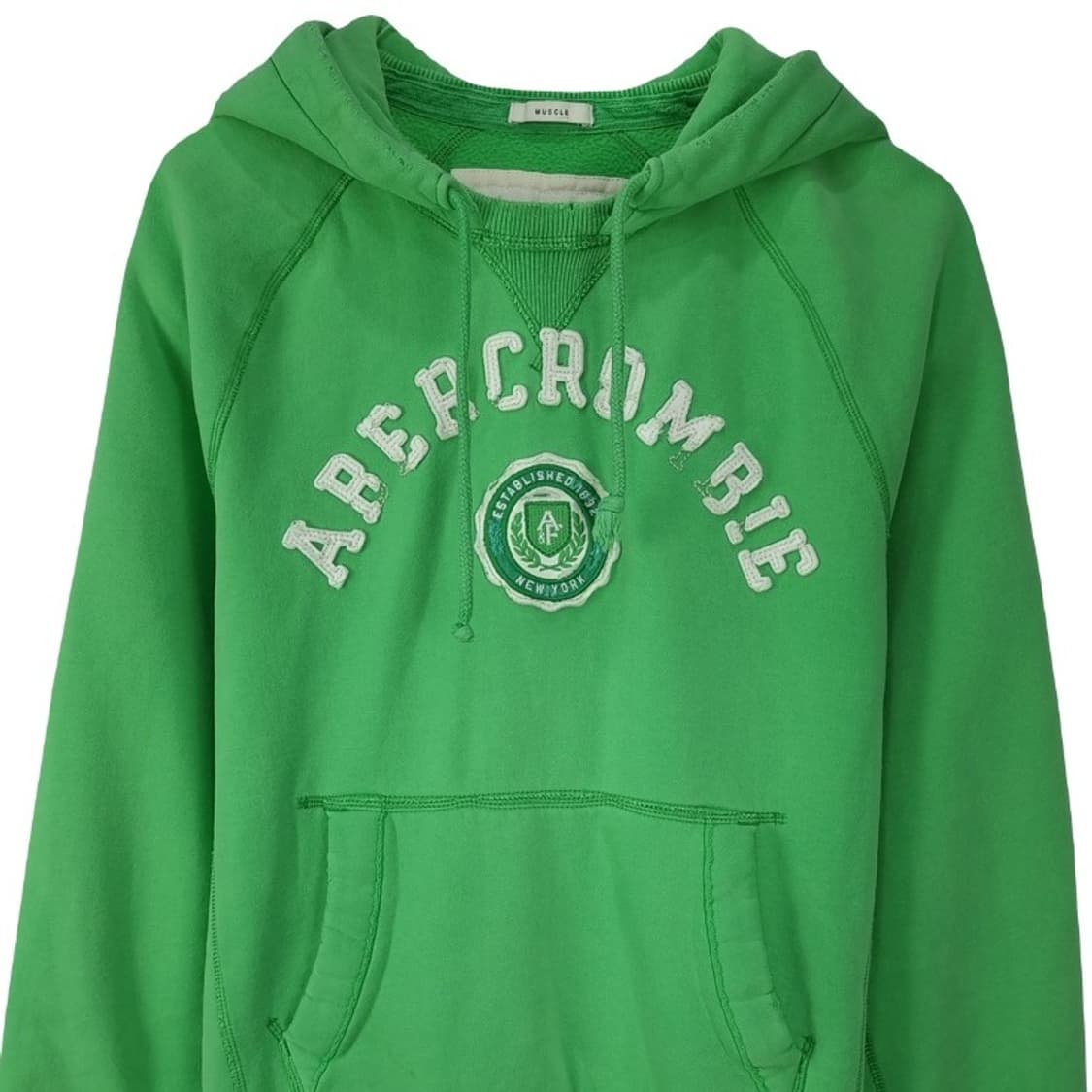 [아베크롬비] Y2K 빅로고 패치 후드티 M18525 상품이미지4