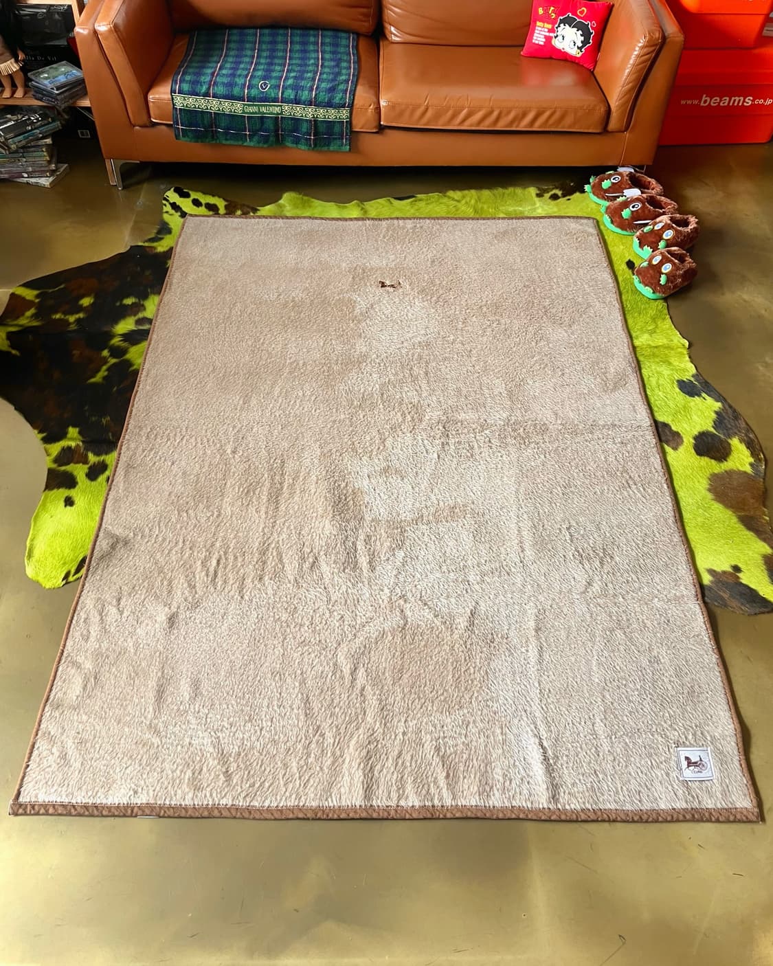 1980-90s Old CELINE Paris Fur Blanket 상품이미지4