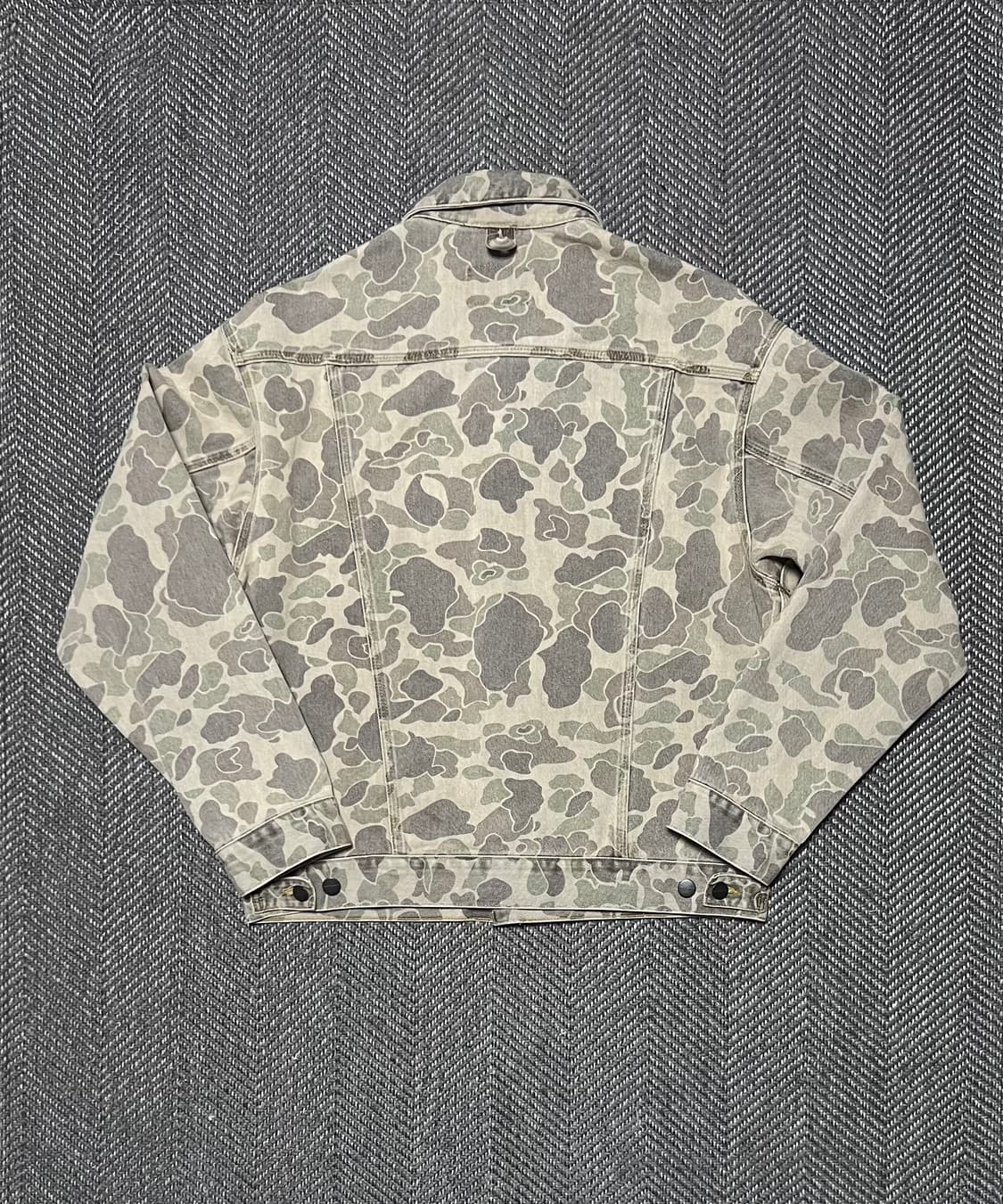 칼하트 카모 자켓 상품이미지2