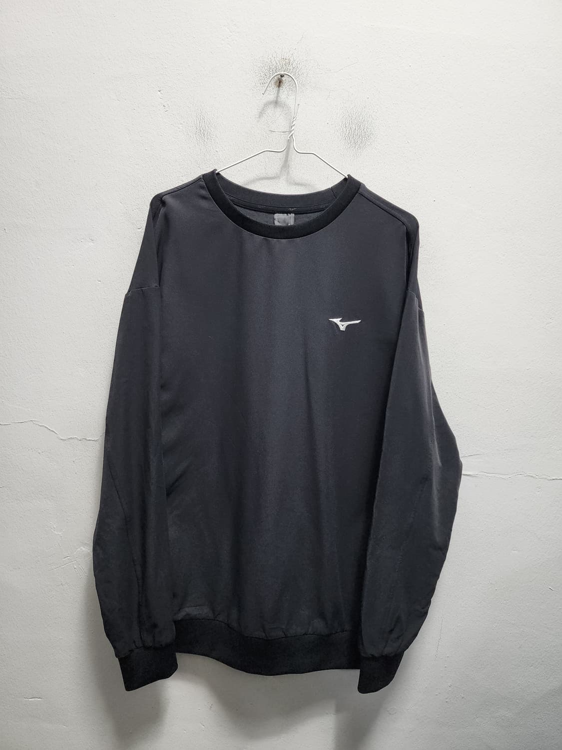 미즈노 블랙 풀오버 긴팔 웜업  상품이미지1