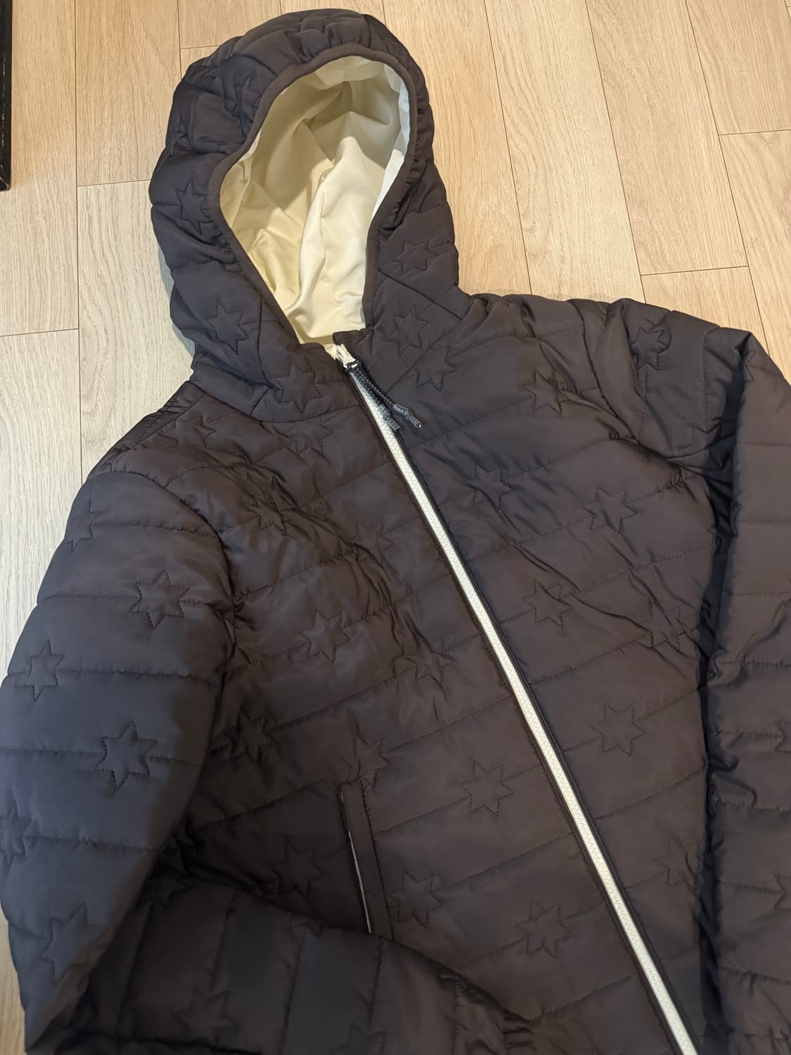 코이세이오 플러피 라이트 패딩 브라운 상품이미지3